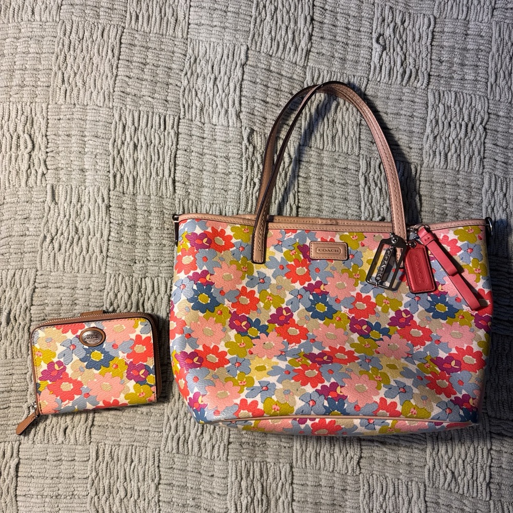 Coach Purse and Matching Wallet